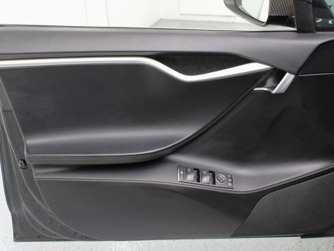 Used 2017 Tesla Model S 75D image 36