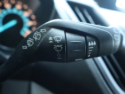 Used 2016 Ford Escape SE FWD image 32
