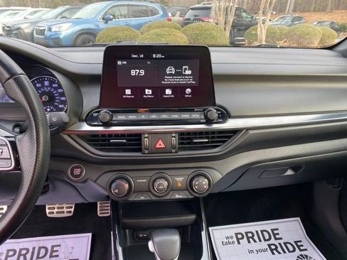 Used 2021 Kia Forte GT-Line image 11