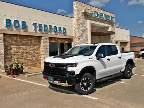 Certified 2024 Chevrolet Silverado 1500 ZR2 w/ Technology Package AWD/4WD image 1