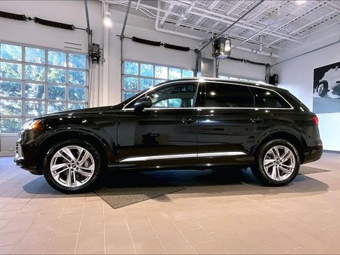 Used 2023 Audi Q7 3.0T Premium Plus AWD/4WD image 3