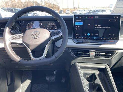 New 2026 Volkswagen Tiguan SE AWD/4WD image 14