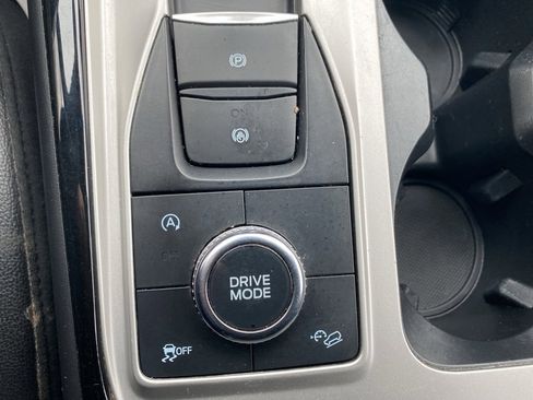 Used 2022 Ford Explorer ST w/ ST Street Pack image 34