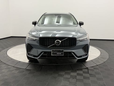 Certified 2023 Volvo XC60 B5 Plus w/ Climate Package FWD image 2