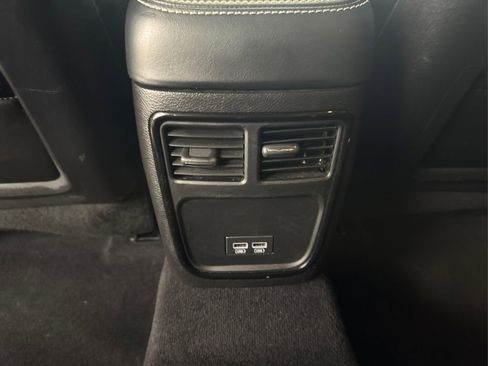 Used 2022 Chrysler 300 S image 34