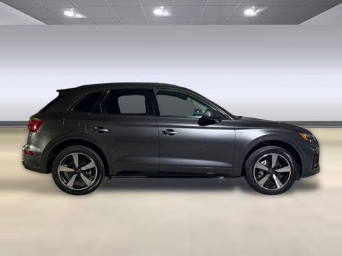 Used 2023 Audi Q5 2.0T Premium Plus w/ Premium Plus Package AWD/4WD image 8