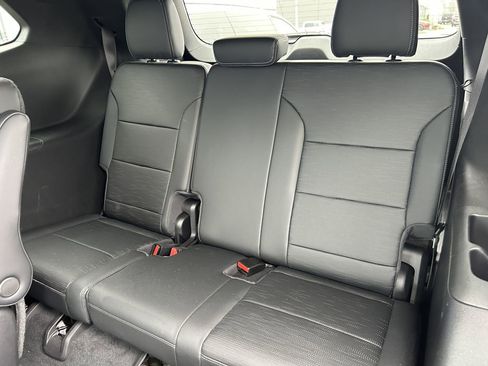 Used 2025 Buick Enclave Sport Touring w/ Power Package image 10