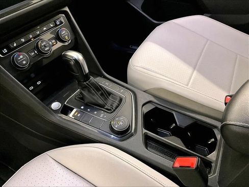 Used 2021 Volkswagen Tiguan SE R-Line AWD/4WD image 16