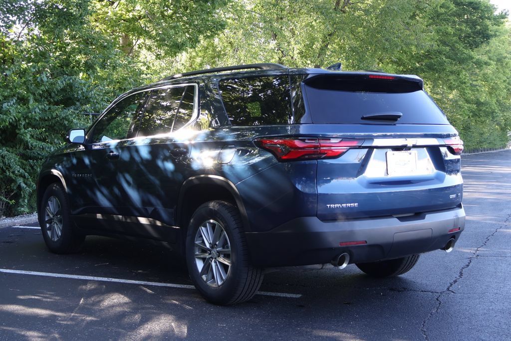 Certified 2023 Chevrolet Traverse LT FWD image 7