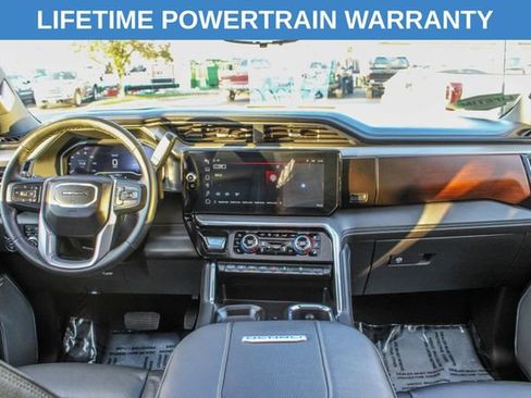 Used 2024 GMC Sierra 3500 Denali w/ Denali Reserve Package AWD/4WD image 17