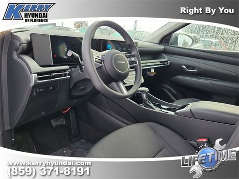 New 2026 Hyundai Tucson SE image 19