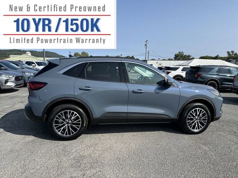 Used 2024 Ford Escape SE image 5