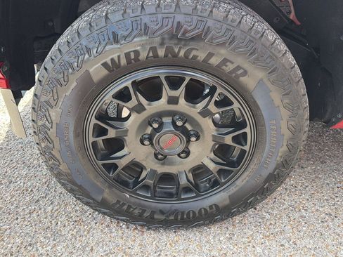 Used 2026 Toyota Tacoma SR5 AWD/4WD image 10
