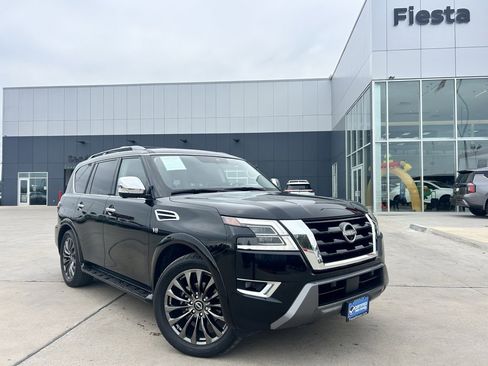 Used 2022 Nissan Armada Platinum image 1