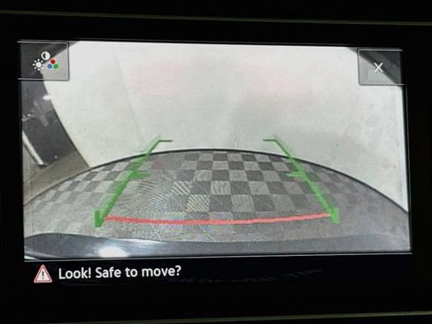Certified 2022 Volkswagen Jetta SE w/ Panoramic Sunroof Package FWD image 16