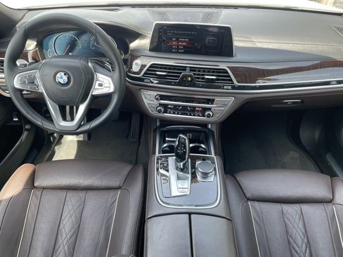 Used 2016 BMW 740i w/ Executive Package 2 RWD image 14