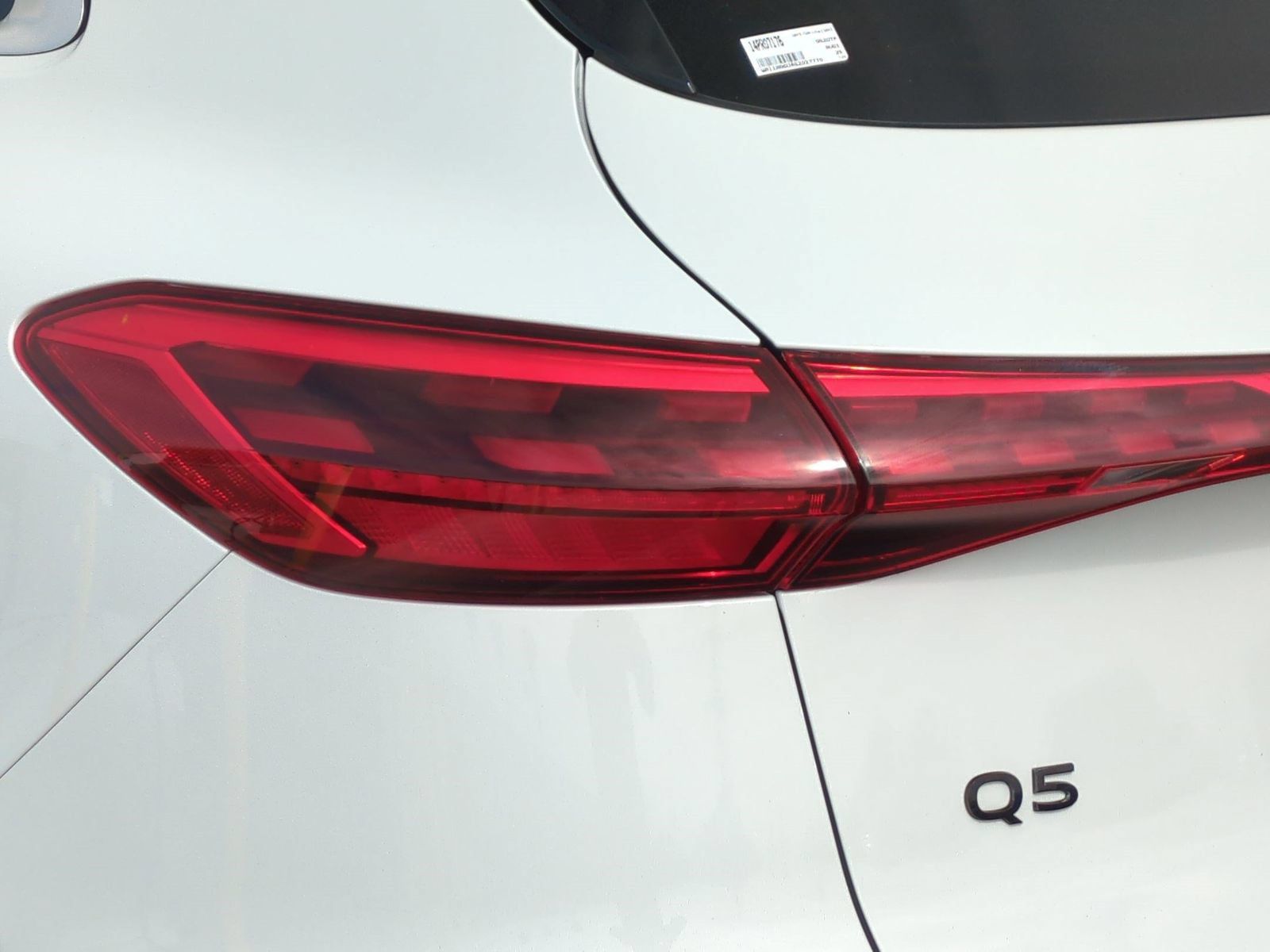 Used 2025 Audi Q5 Premium w/ Convenience Package AWD/4WD image 18