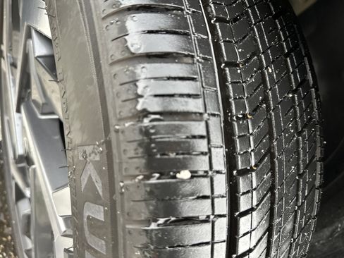 Used 2026 Hyundai Kona SEL Premium FWD image 8