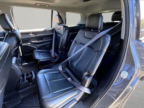 Used 2021 Jeep Grand Cherokee L Limited image 16