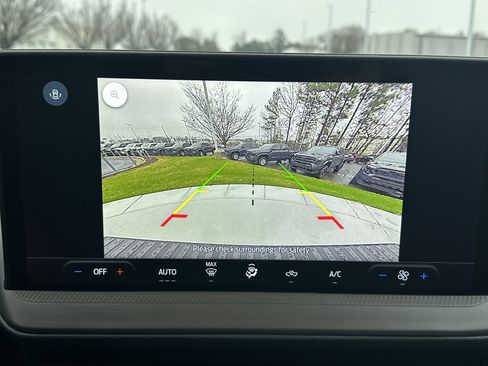 Used 2025 Ford Maverick XL image 25