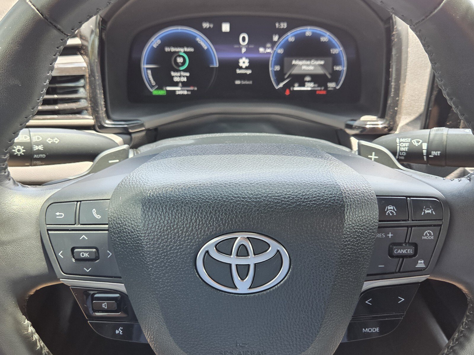 Used 2025 Toyota Camry XSE FWD image 23