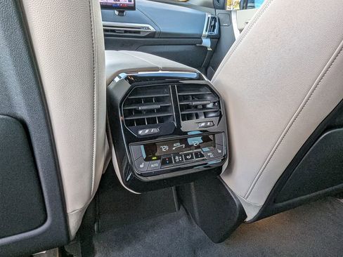 Used 2026 BMW iX xDrive60 w/ Premium Package image 28