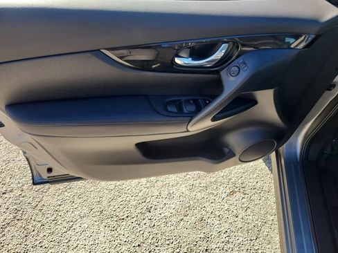 Used 2022 Nissan Rogue Sport SL image 21