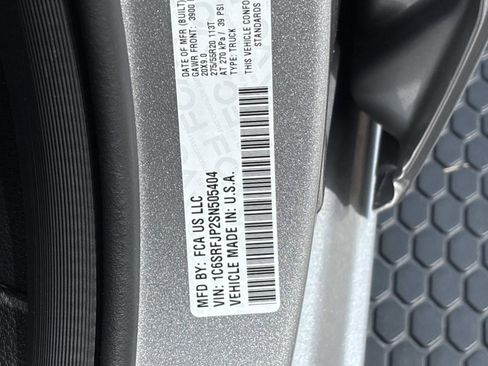Used 2025 RAM 1500 Laramie w/ Sport Appearance Package AWD/4WD image 36