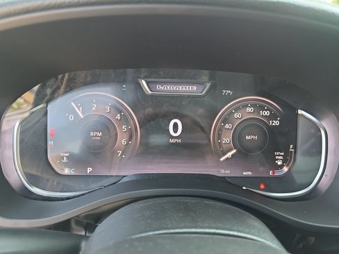 New 2026 RAM 1500 Laramie AWD/4WD image 18