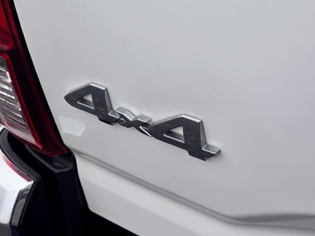 Certified 2021 Toyota Tacoma SR5 AWD/4WD image 11