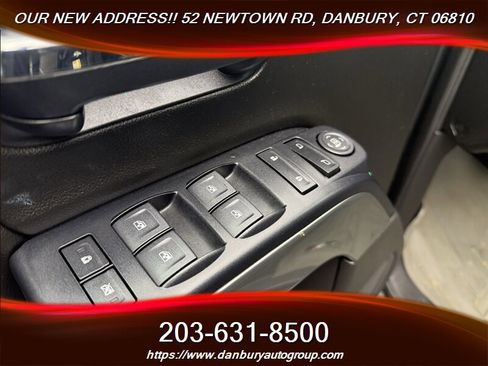 Used 2018 Chevrolet Silverado 1500 LT w/ All Star Edition AWD/4WD image 10