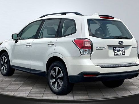 Used 2018 Subaru Forester 2.5i w/ Alloy Wheel Package AWD/4WD image 4