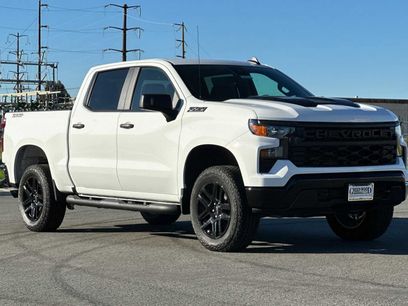 New 2026 Chevrolet Silverado 1500 Custom Trail Boss w/ Turbomax Blackout Package