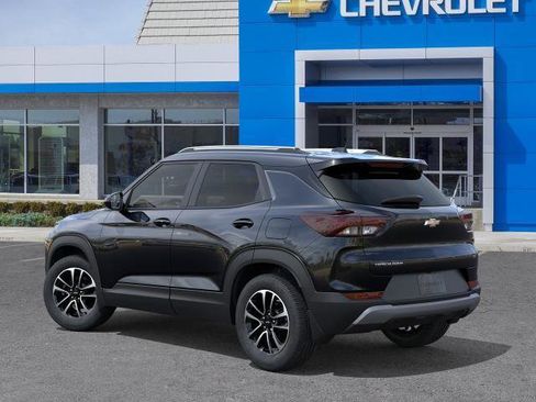 New 2026 Chevrolet TrailBlazer LT FWD image 3