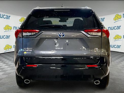 Used 2023 Toyota RAV4 SE image 5