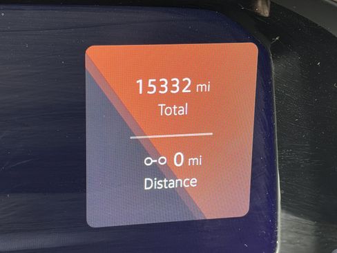 Used 2025 Volkswagen Atlas SEL Premium R-Line image 5