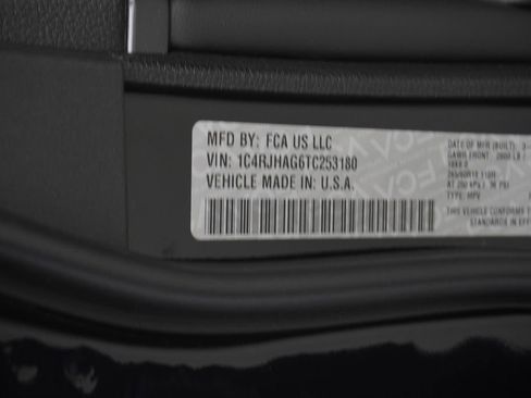New 2026 Jeep Grand Cherokee Laredo AWD/4WD image 38