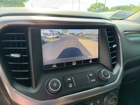 Used 2022 GMC Acadia AT4 w/ Trailering Package AWD/4WD image 17