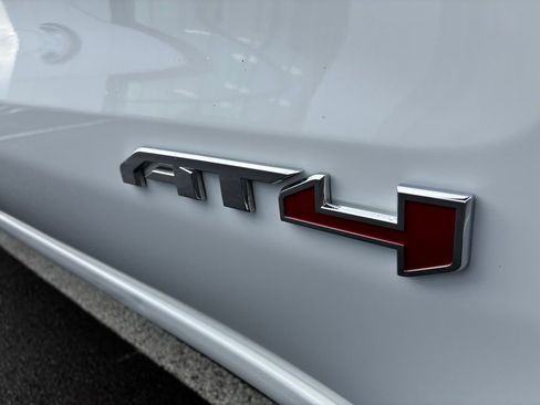 Used 2023 GMC Sierra 1500 AT4 image 16
