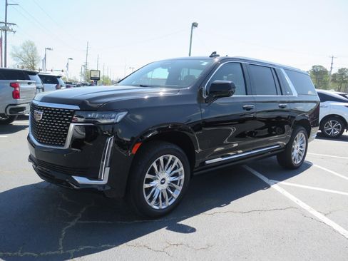 Used 2021 Cadillac Escalade ESV Premium Luxury w/ Driver Assist Tech Package image 8
