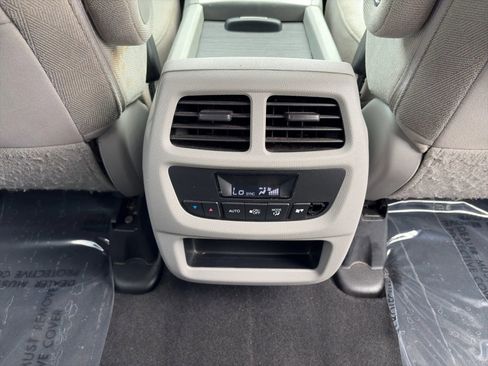 Used 2021 Honda Pilot EX image 21