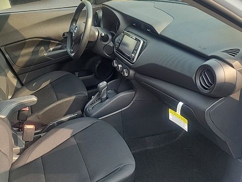 Used 2025 Nissan Kicks Play S image 26
