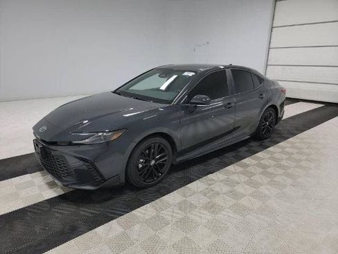 Used 2025 Toyota Camry SE w/ Convenience Package FWD image 48