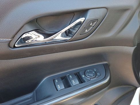 Certified 2023 GMC Acadia SLT image 22