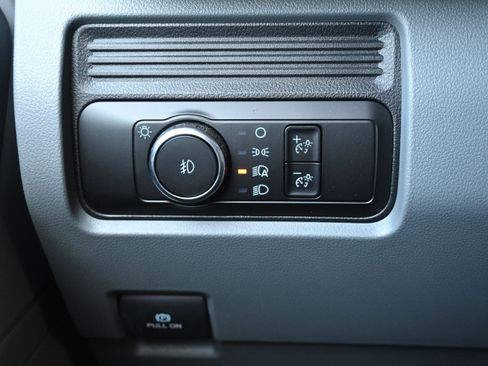 New 2026 Ford F550 4x4 Supercab Super Duty image 33