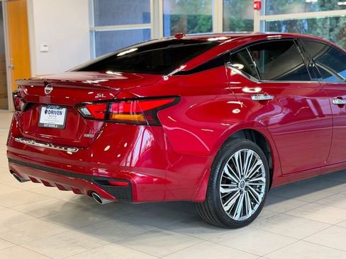 Used 2023 Nissan Altima 2.5 SL AWD/4WD image 10