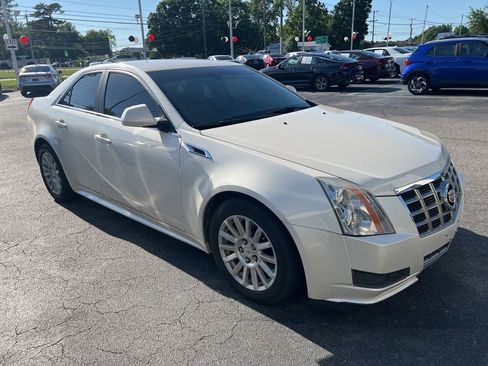 Used 2013 Cadillac CTS Luxury RWD image 4