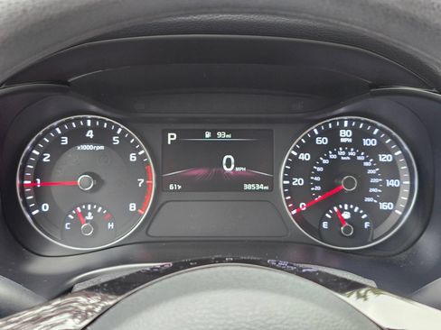 Certified 2023 Kia Forte LXS w/ LXS Technology Package FWD image 16