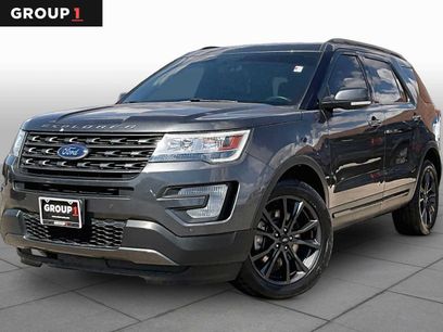 Used 2017 Ford Explorer XLT w/ Equipment Group 202A