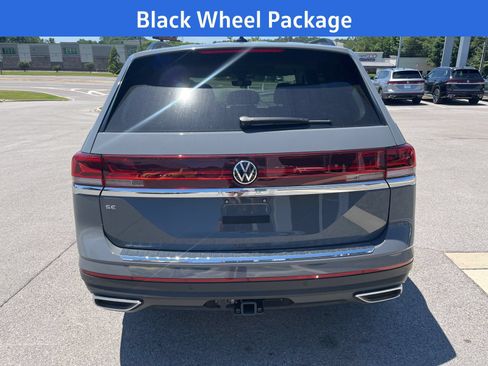 New 2026 Volkswagen Atlas SE FWD image 4